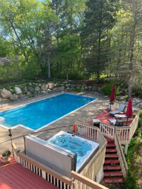 2200 Sqft. Guest Suite Pool, Spa & Nature!